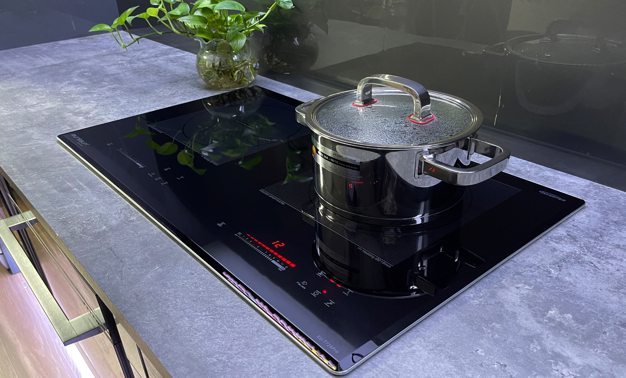 Bếp từ EUROSUN EU - T726PRO có tốt không ? Hình ảnh thực tế