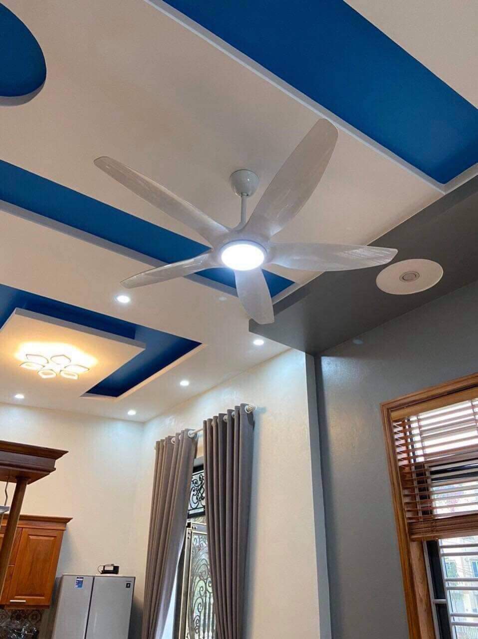 Quạt trần 5 cánh trắng 912W