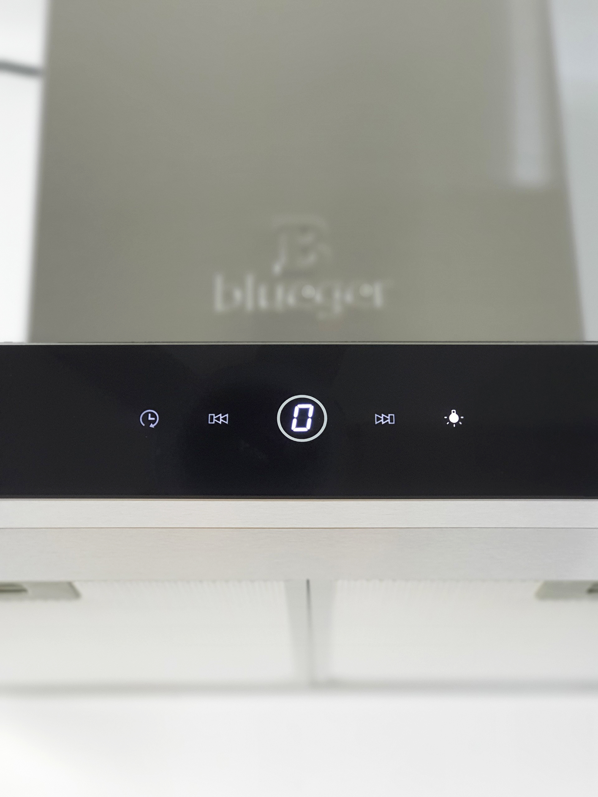 Máy hút mùi Blueger BT70I