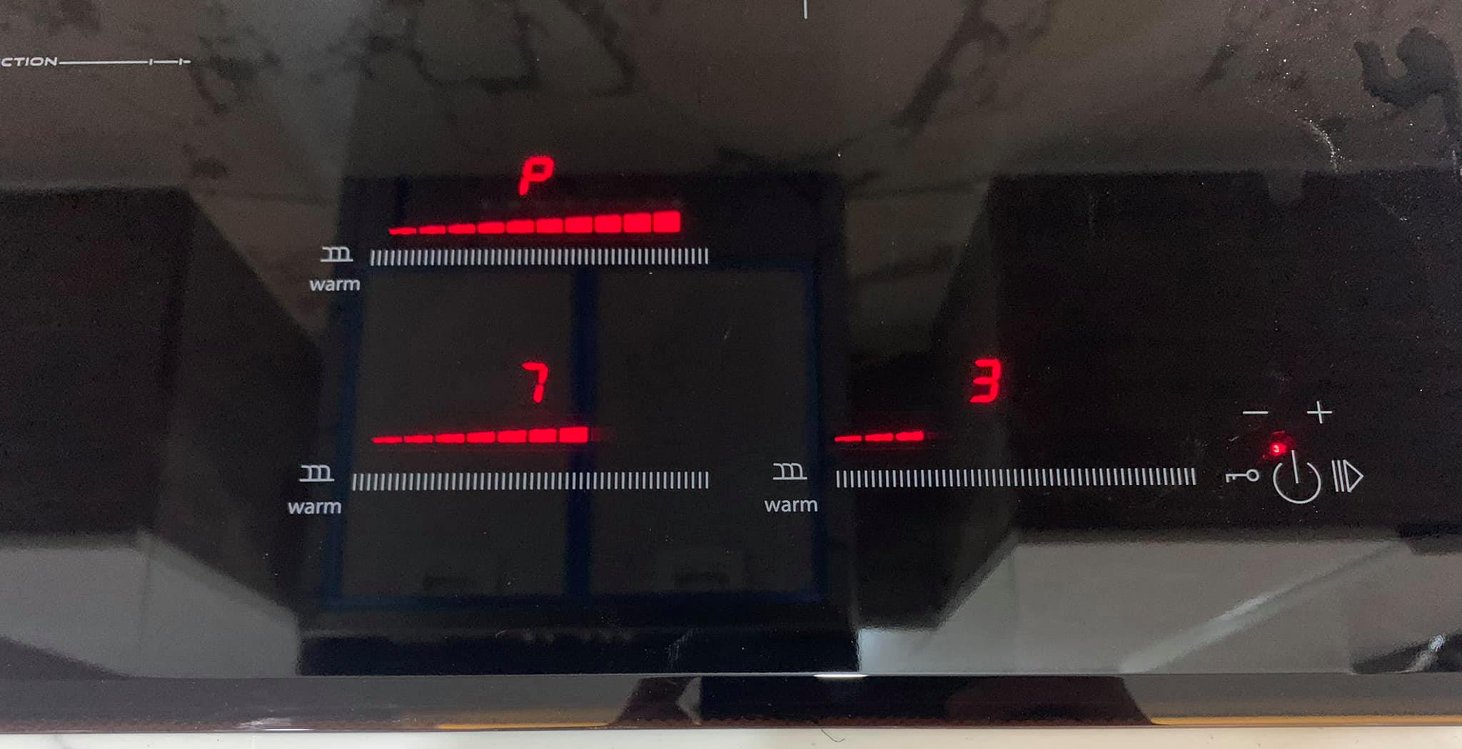 Bếp từ Canzy CZ 999DH