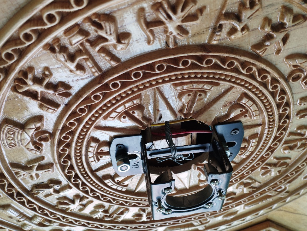 Quạt trần khôn đèn cánh sắt 003