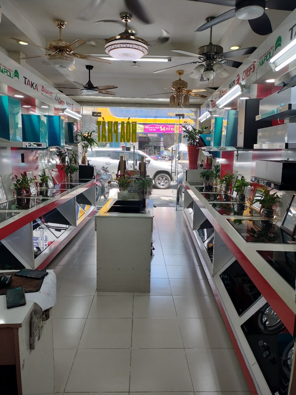 SHOWROOM NHA TRANG