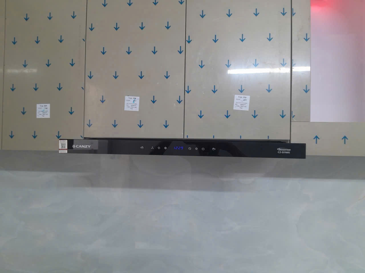 Máy hút mùi Canzy CZ-D700S